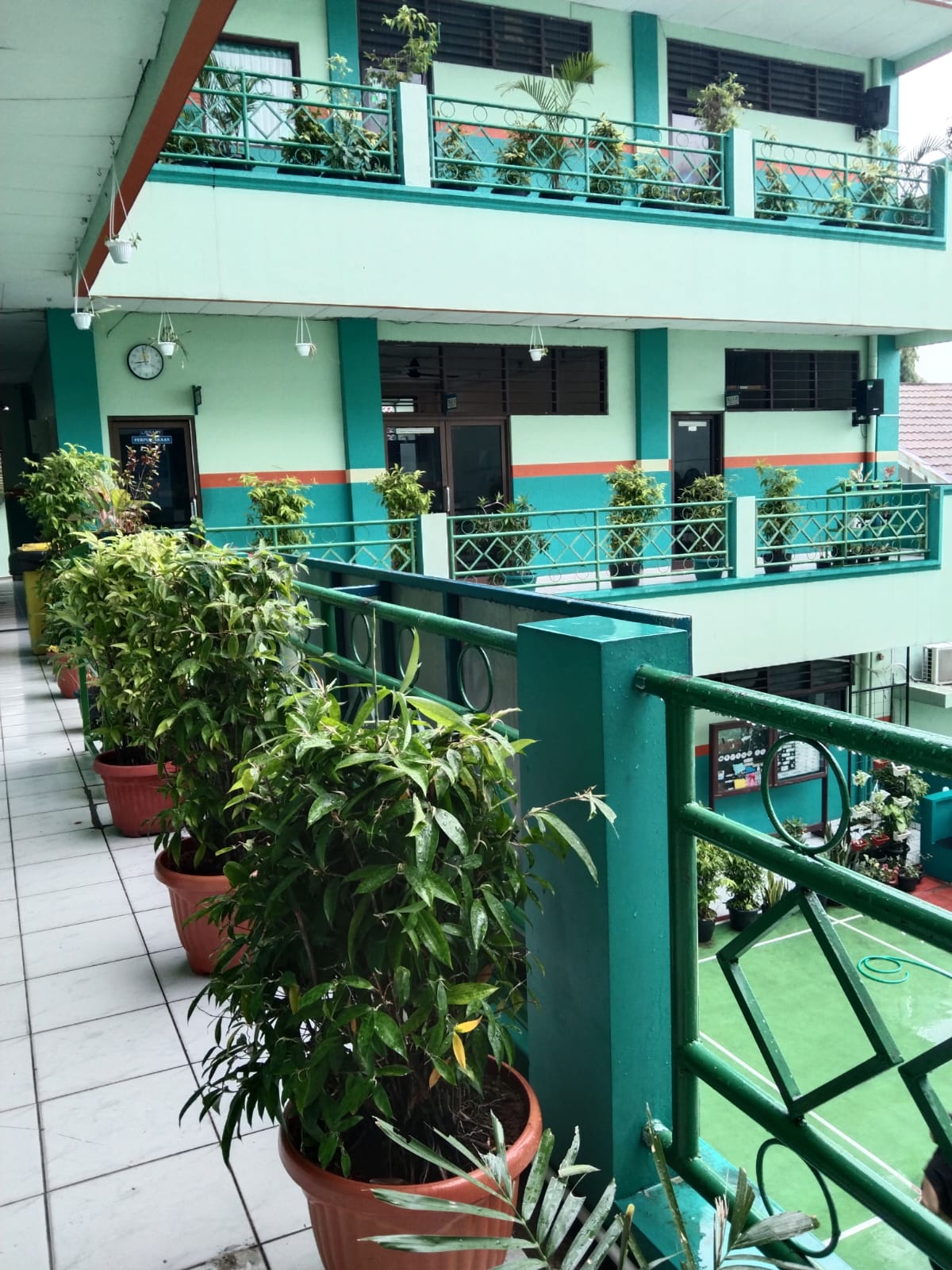 Teras Sekolah